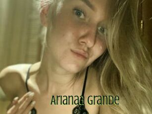 Arianaa_Grande