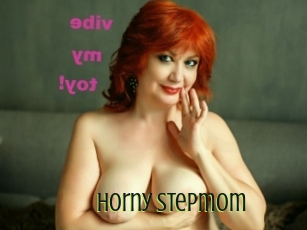 Horny_Stepmom