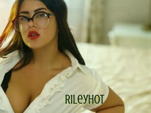 RileyHot