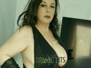 TITANIC_TITS